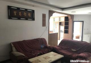 八里三路与川东一路交叉口临街住宅,可做办公室,可做午托班。 - 桂林28生活网 www.20772121.com-www.28life.com